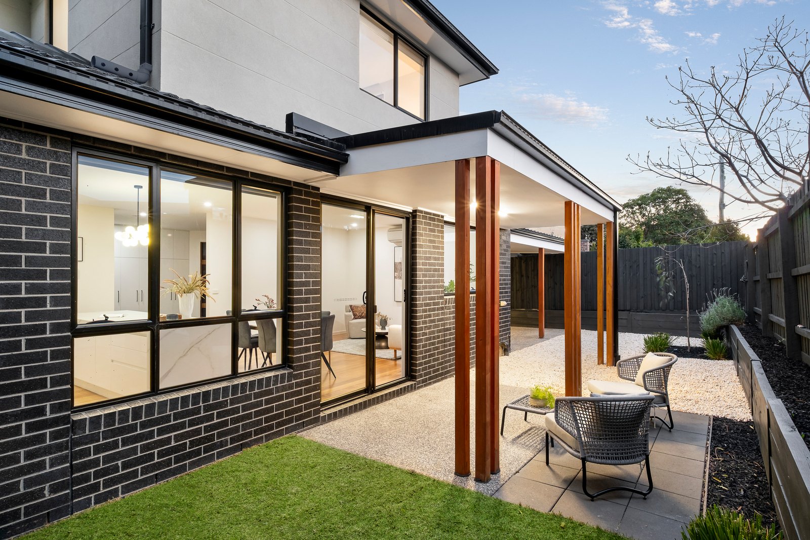 2/6 Mons Street, Glen Iris, 3146