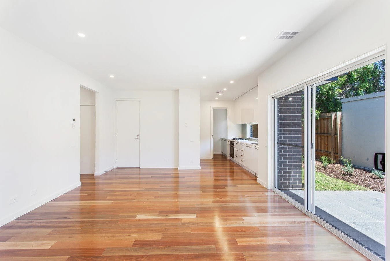 2/63 Lonsdale Avenue, Hampton East, 3188