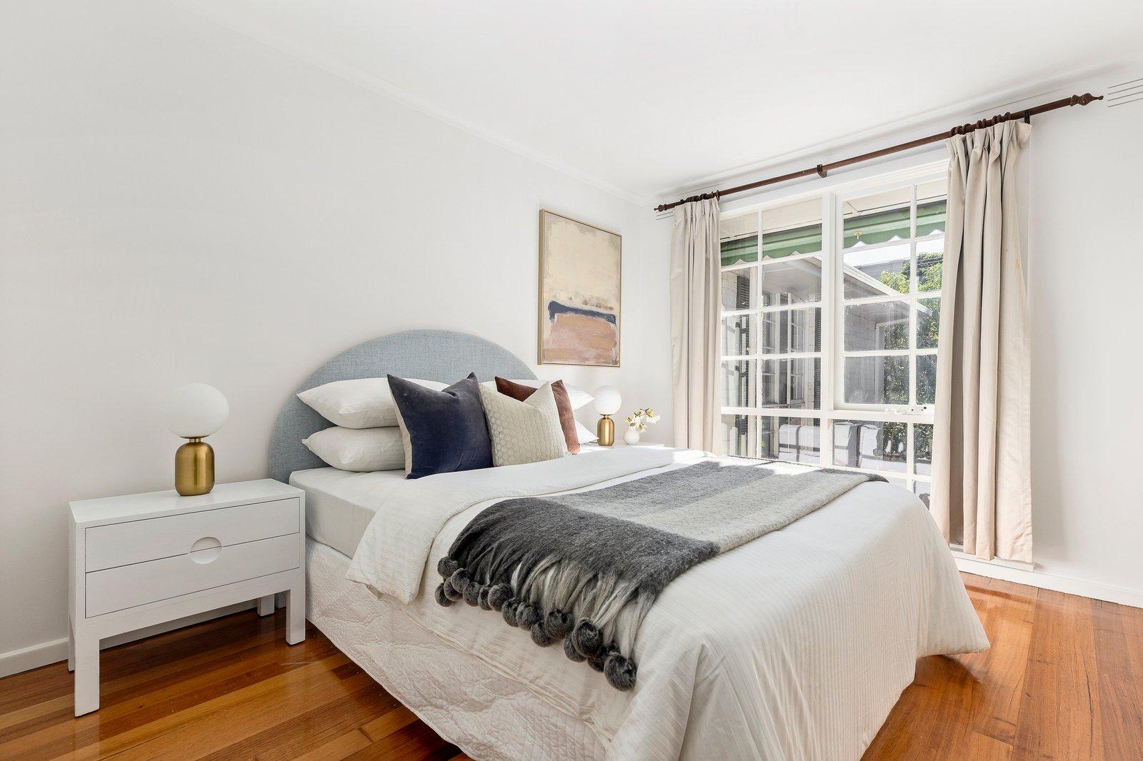 2/64 Normanby Road, Kew, 3101