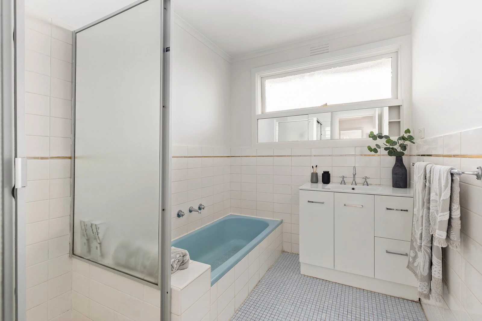 2/64 Normanby Road, Kew, 3101