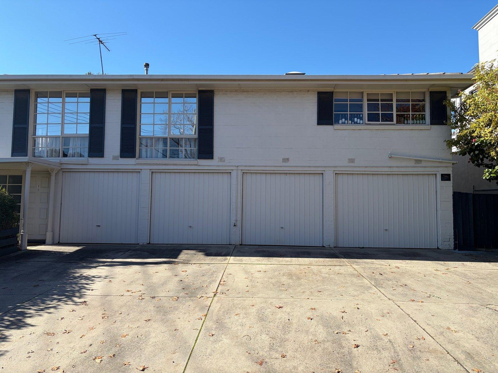 2/64 Normanby Road, Kew, 3101