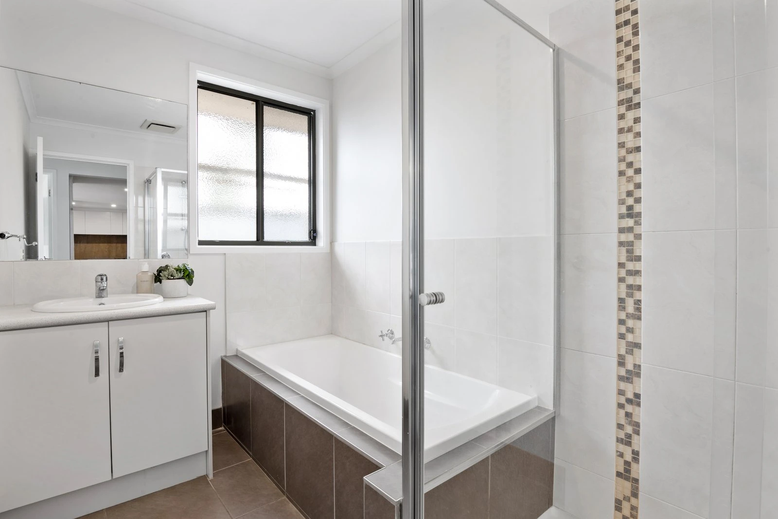 27 Elspeth Circuit, Mount Martha, 3934