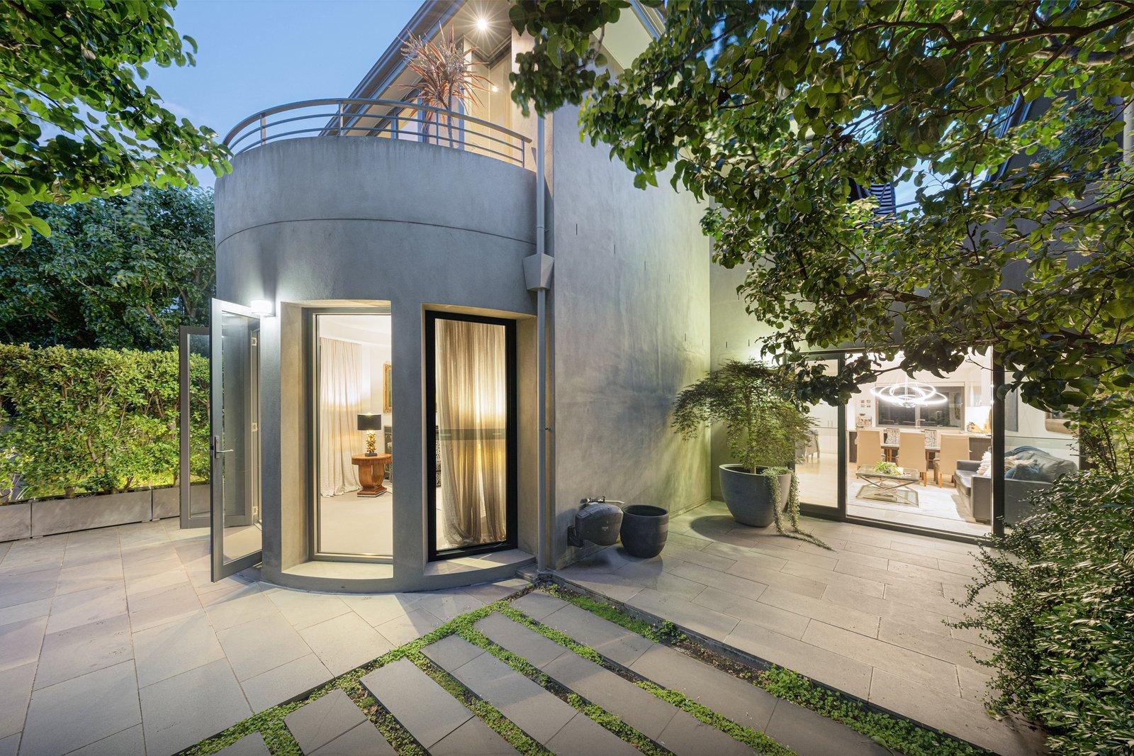 2/7 Grantham Court, Brighton, 3186