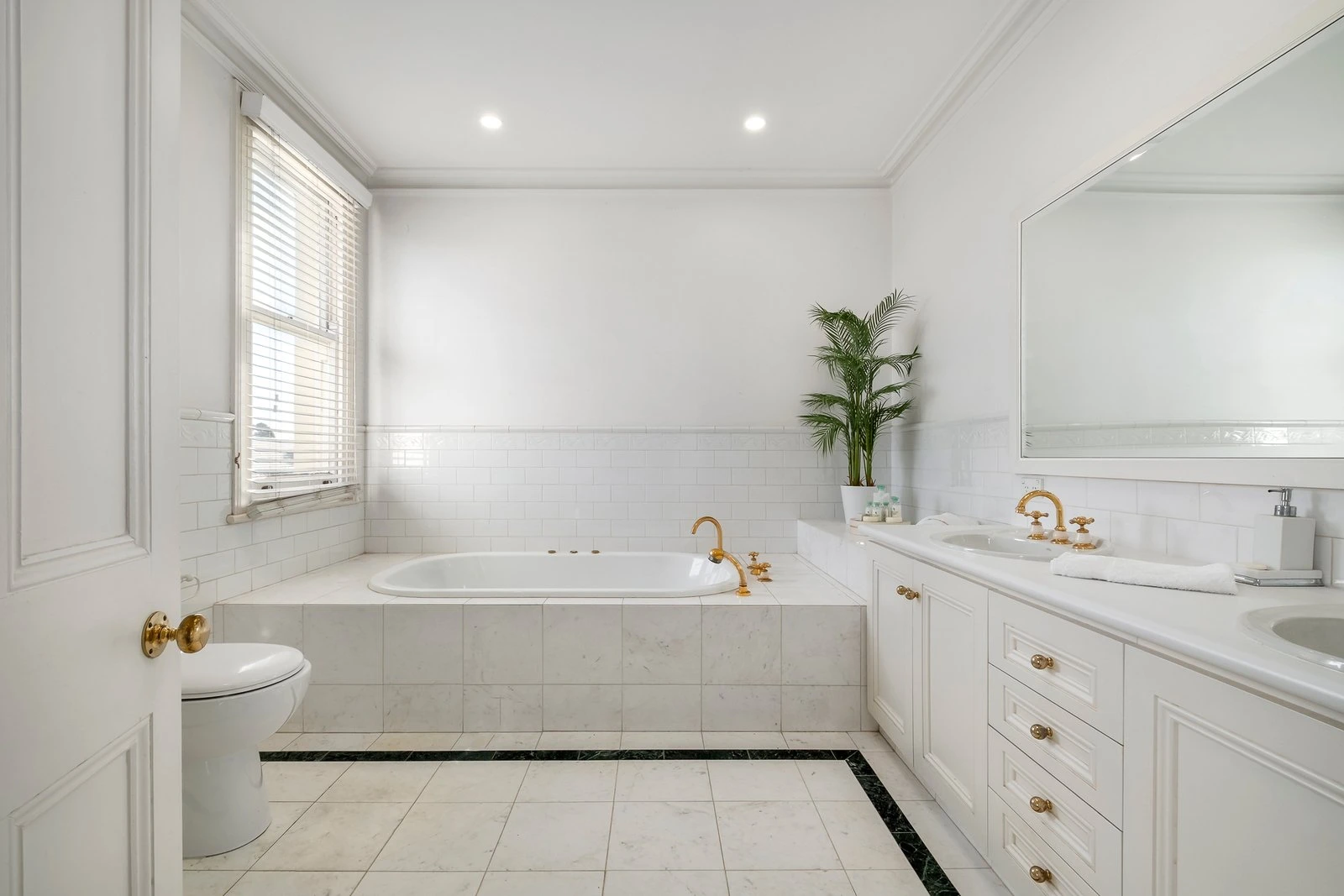 27 Lisson Grove, Hawthorn, 3122