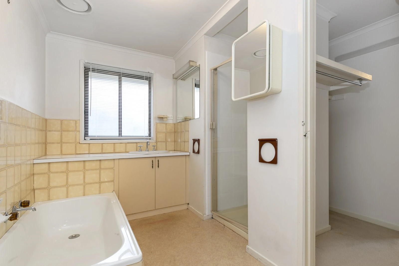 2/716 Whitehorse Road, Mitcham, 3132
