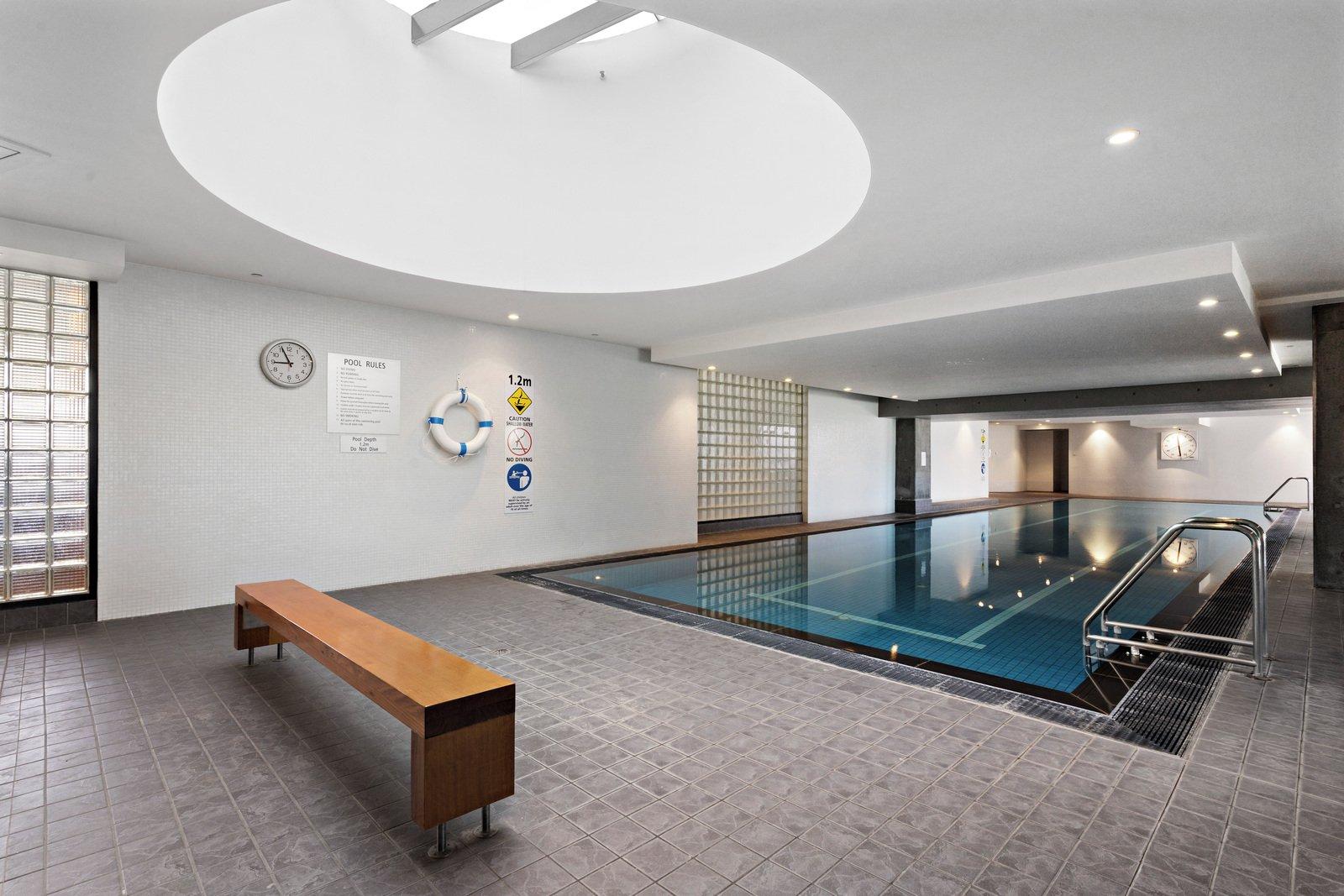 27/2 Esplanade West, Port Melbourne, 3207