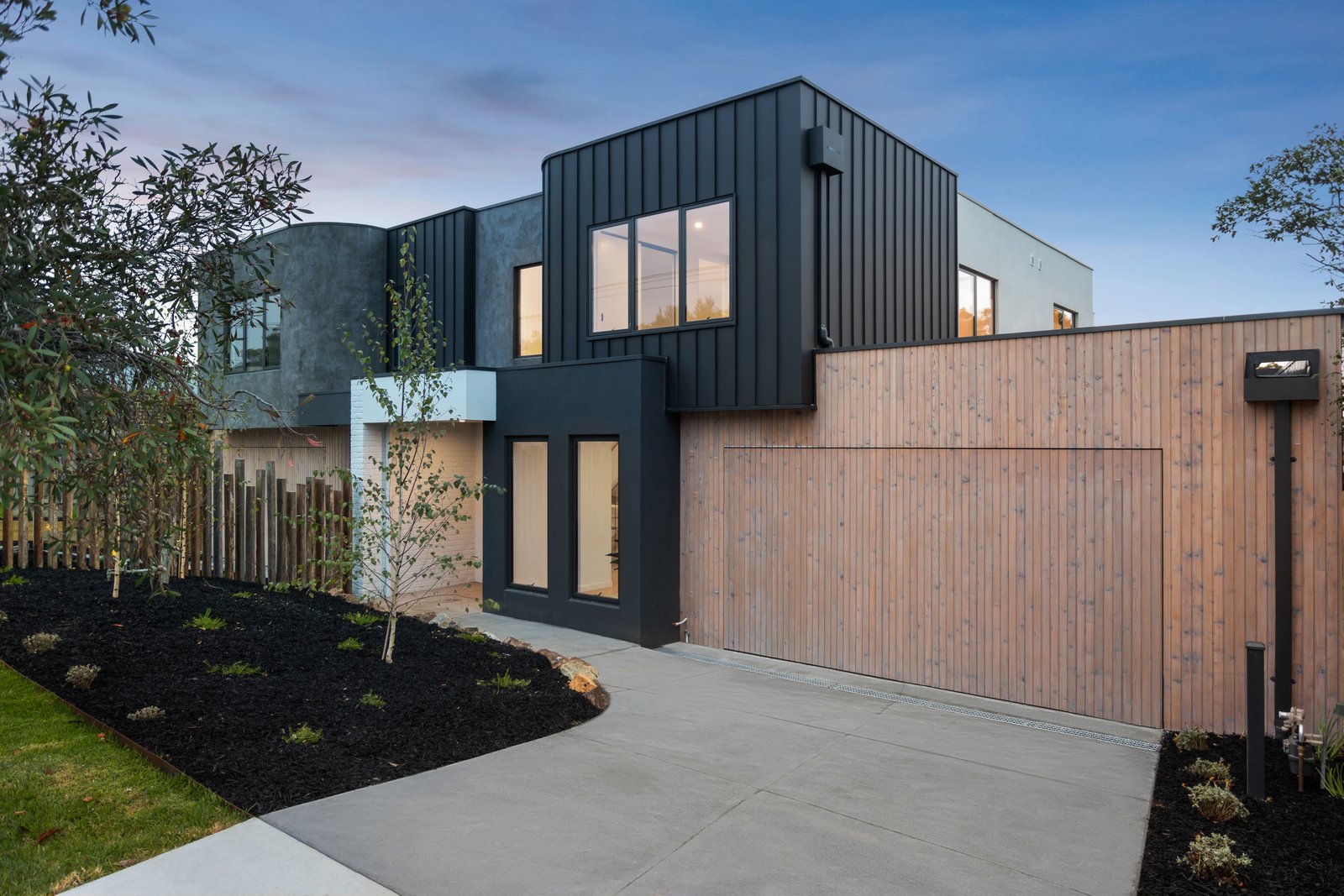 28 Carnoustie Grove, Mornington, 3931