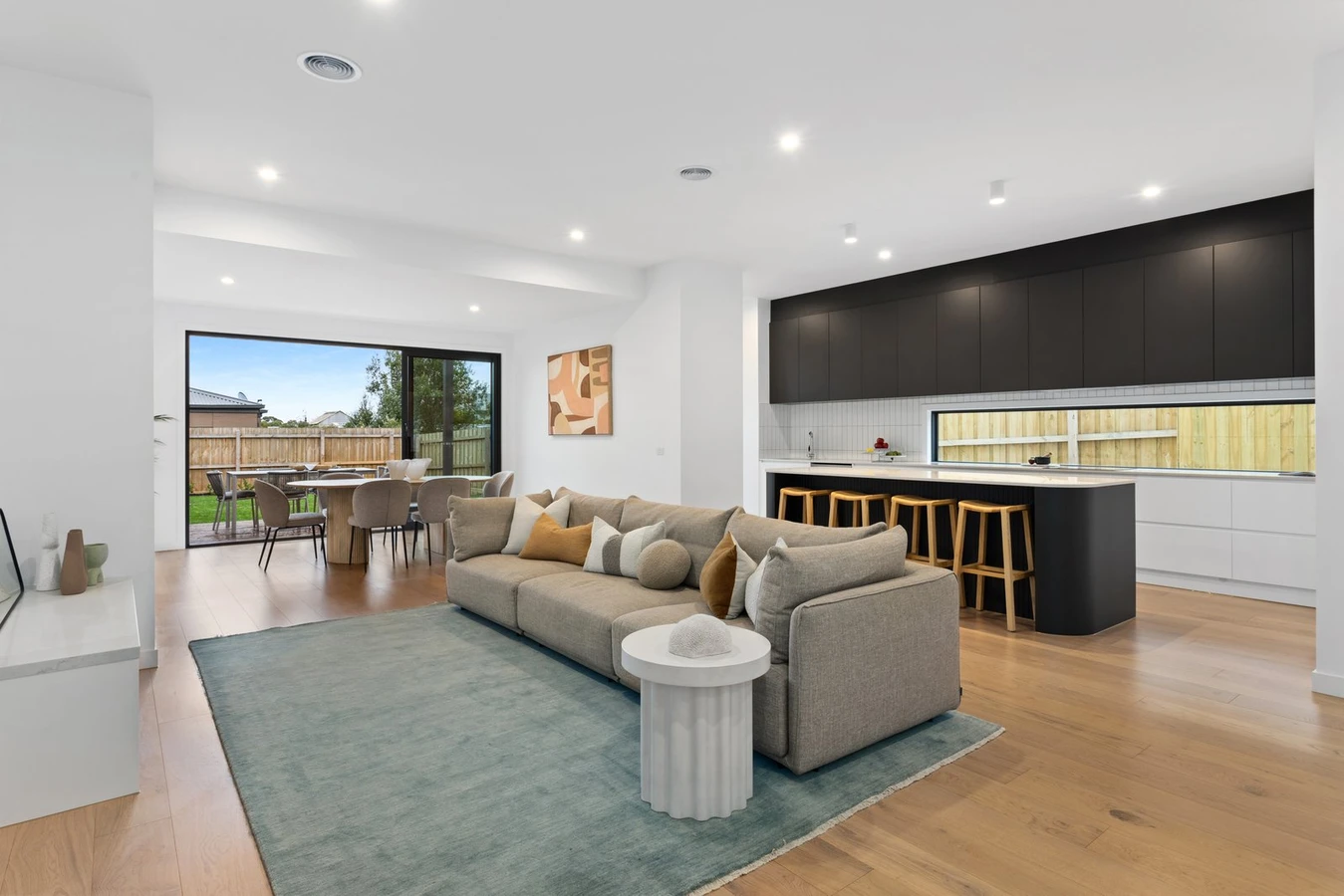 28 Carnoustie Grove, Mornington, 3931