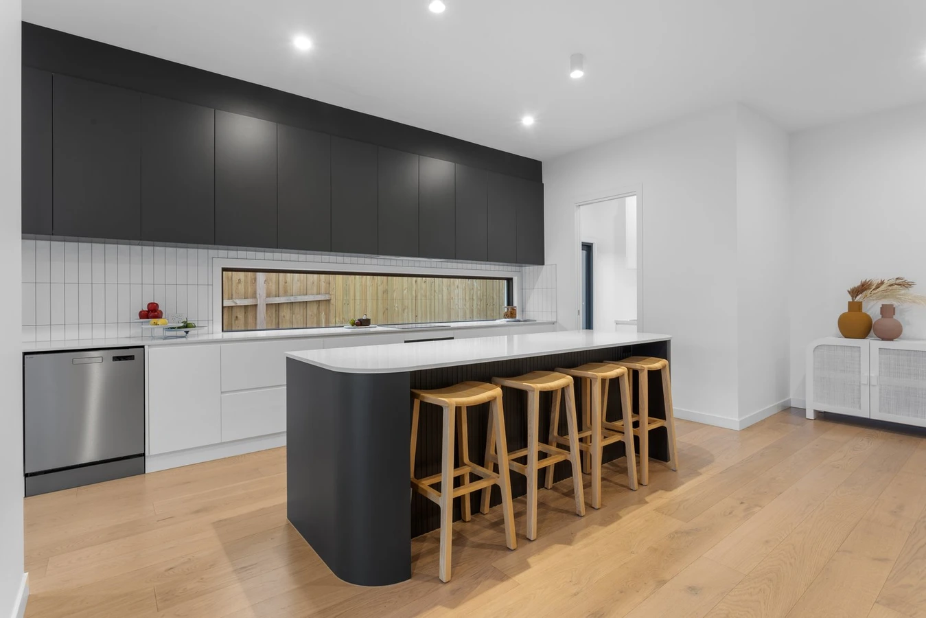 28 Carnoustie Grove, Mornington, 3931