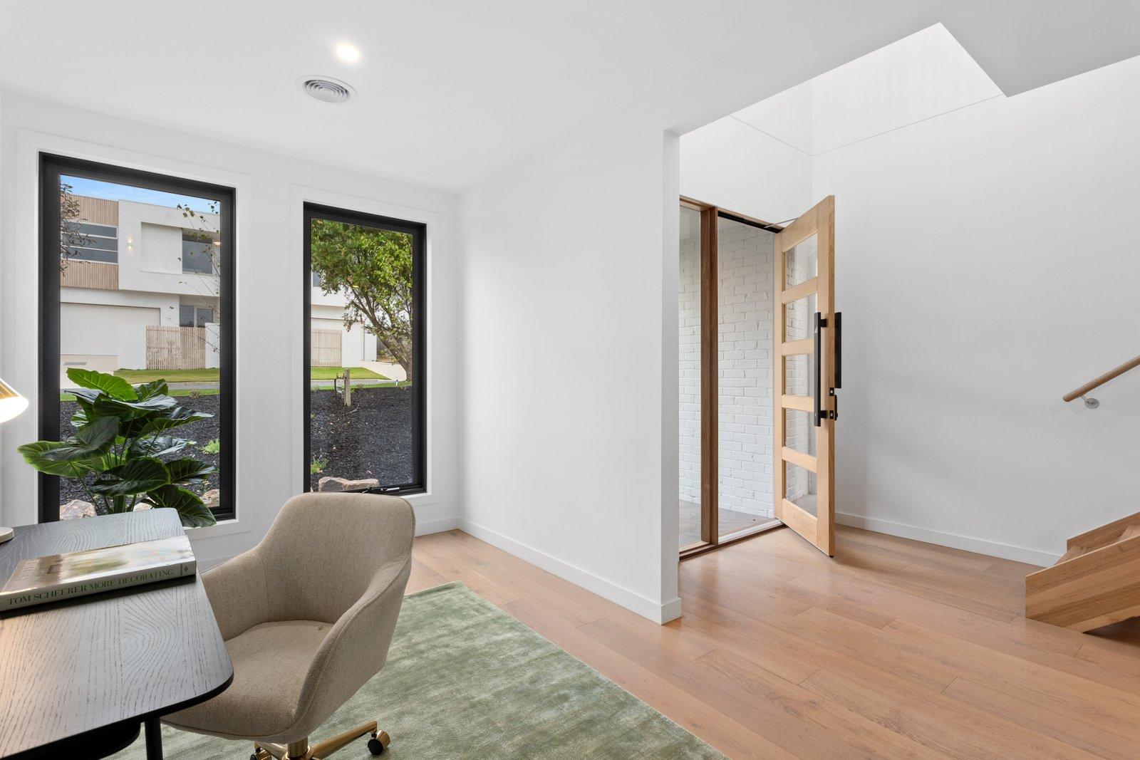 28 Carnoustie Grove, Mornington, 3931