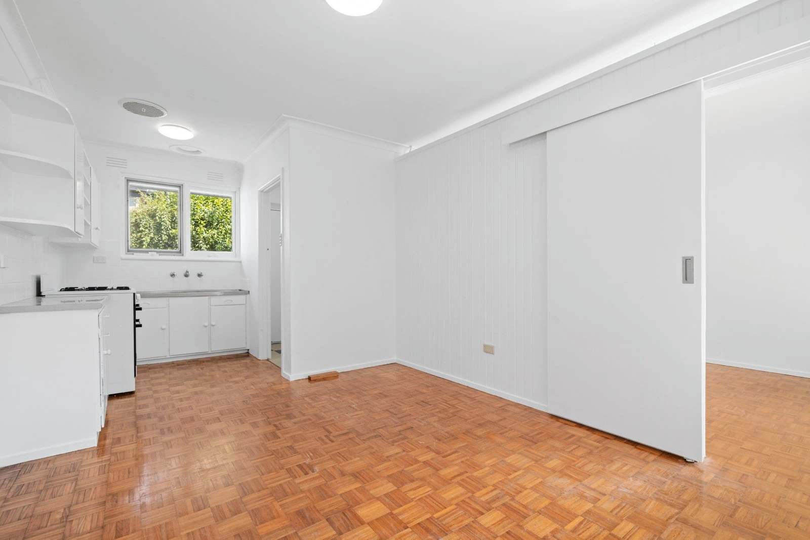 2/8 Jolly Street, Frankston, 3199