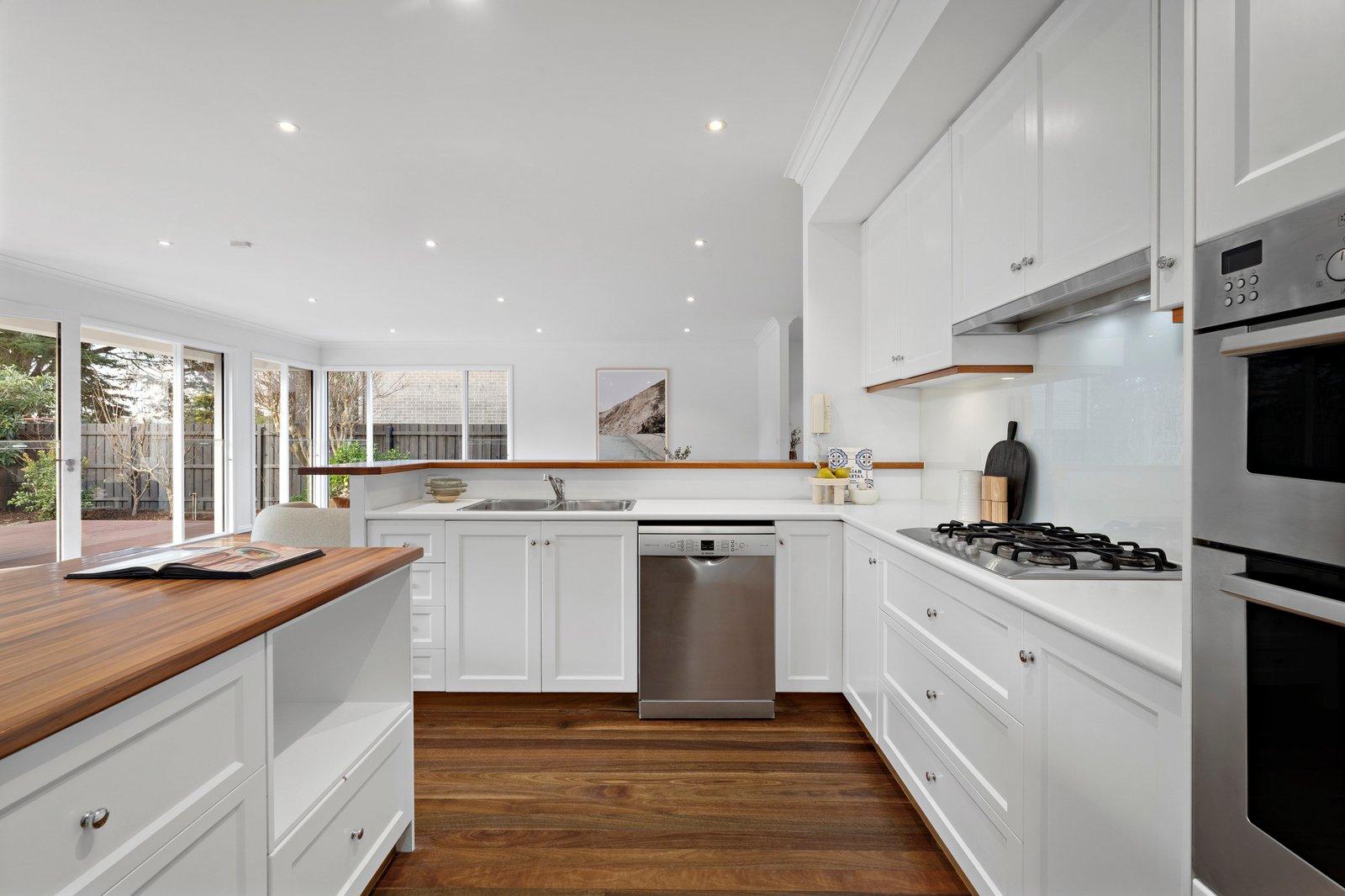28 Sunlight Crescent, Brighton East, 3187