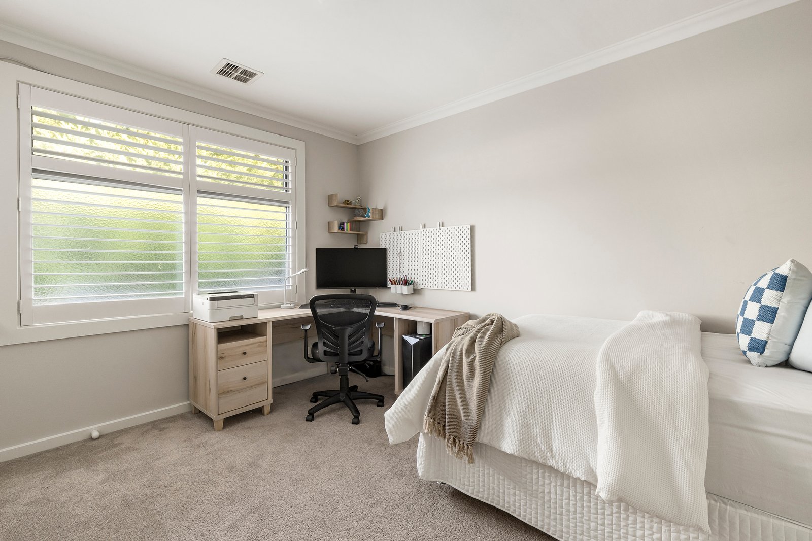 28 Waratah Avenue, Burwood, 3125