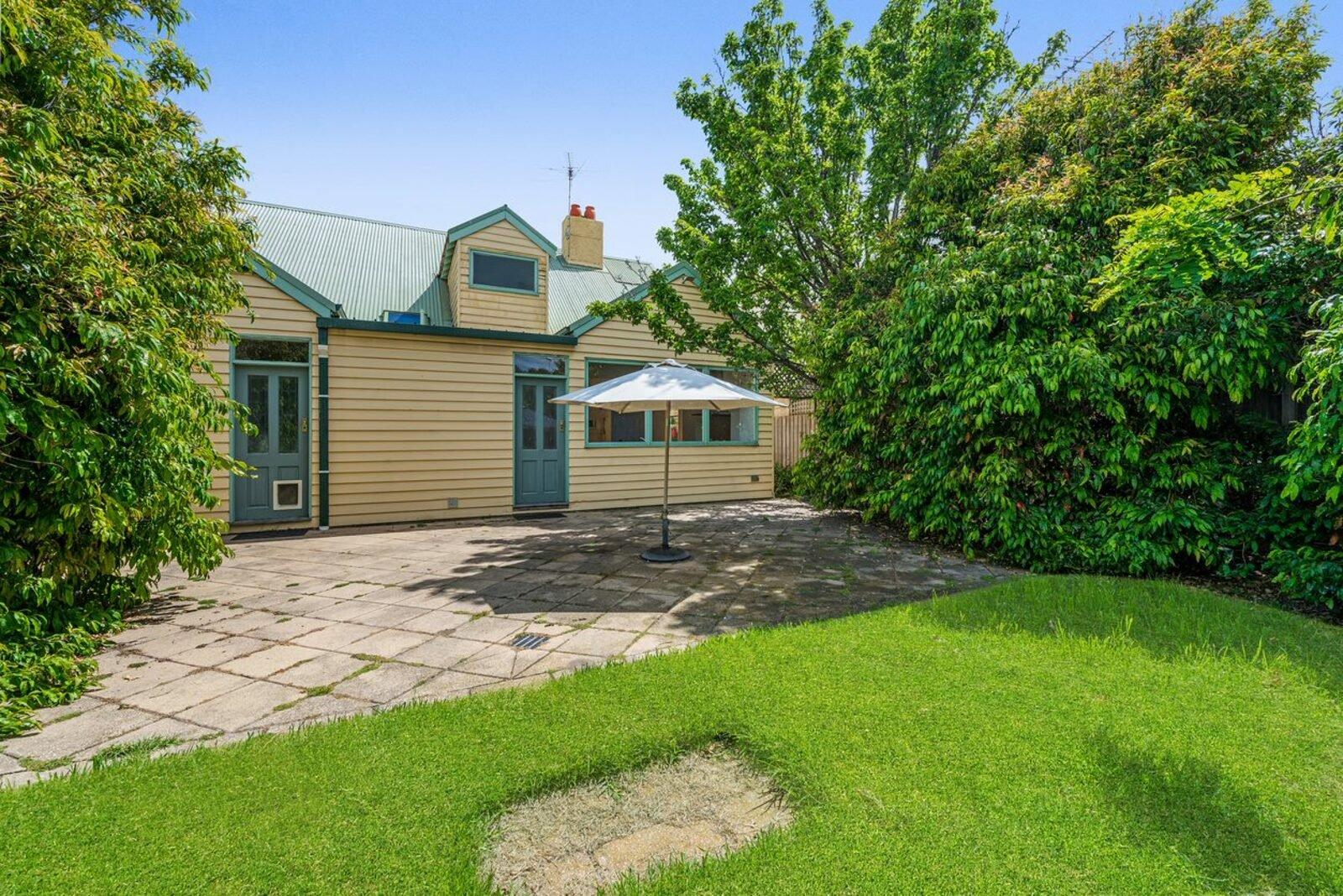 29 Beach Road, Hampton, 3188