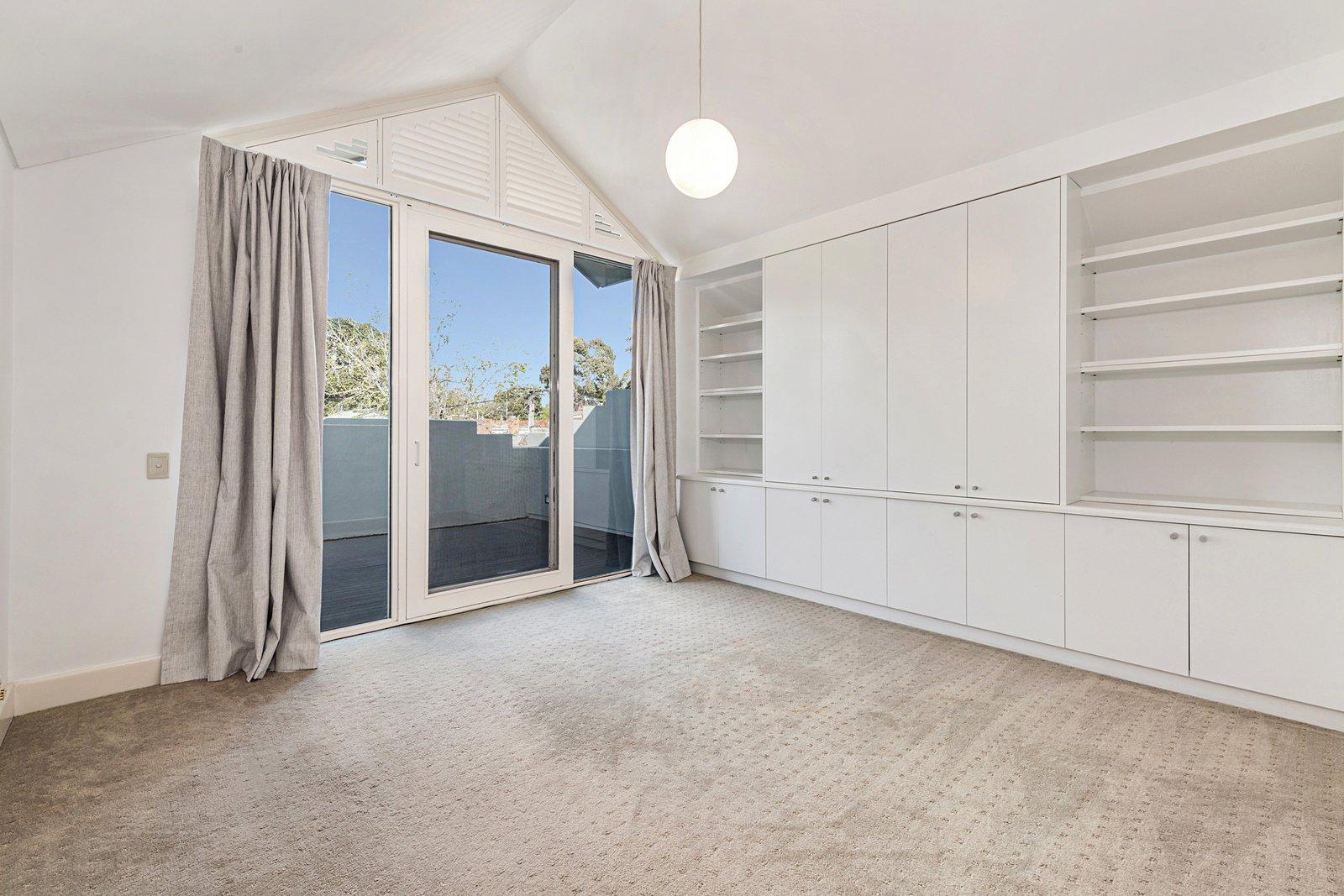 29 Fairbairn Road, Toorak, 3142