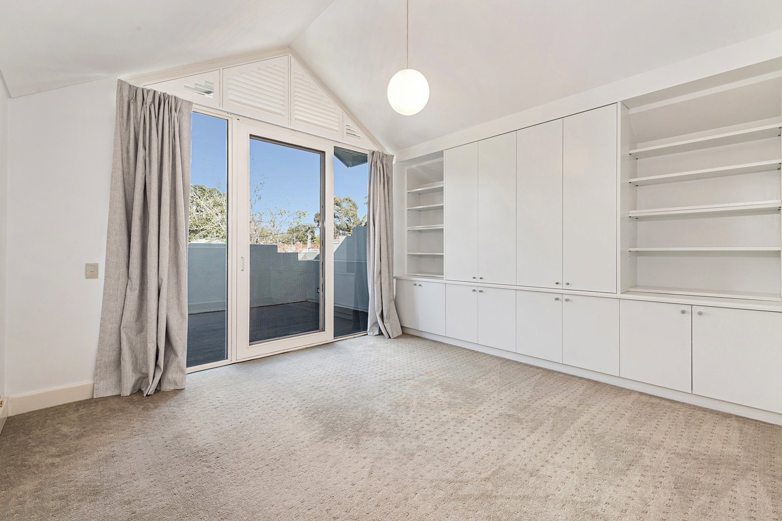 29 Fairbairn Road, Toorak, 3142