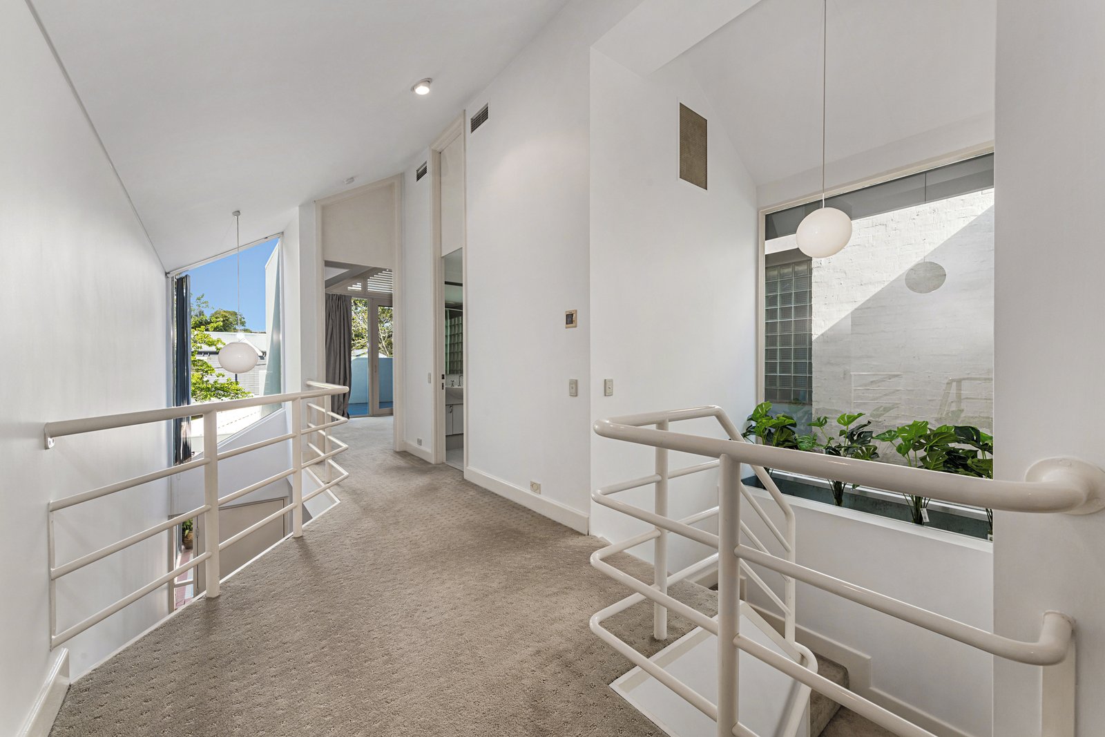 29 Fairbairn Road, Toorak, 3142