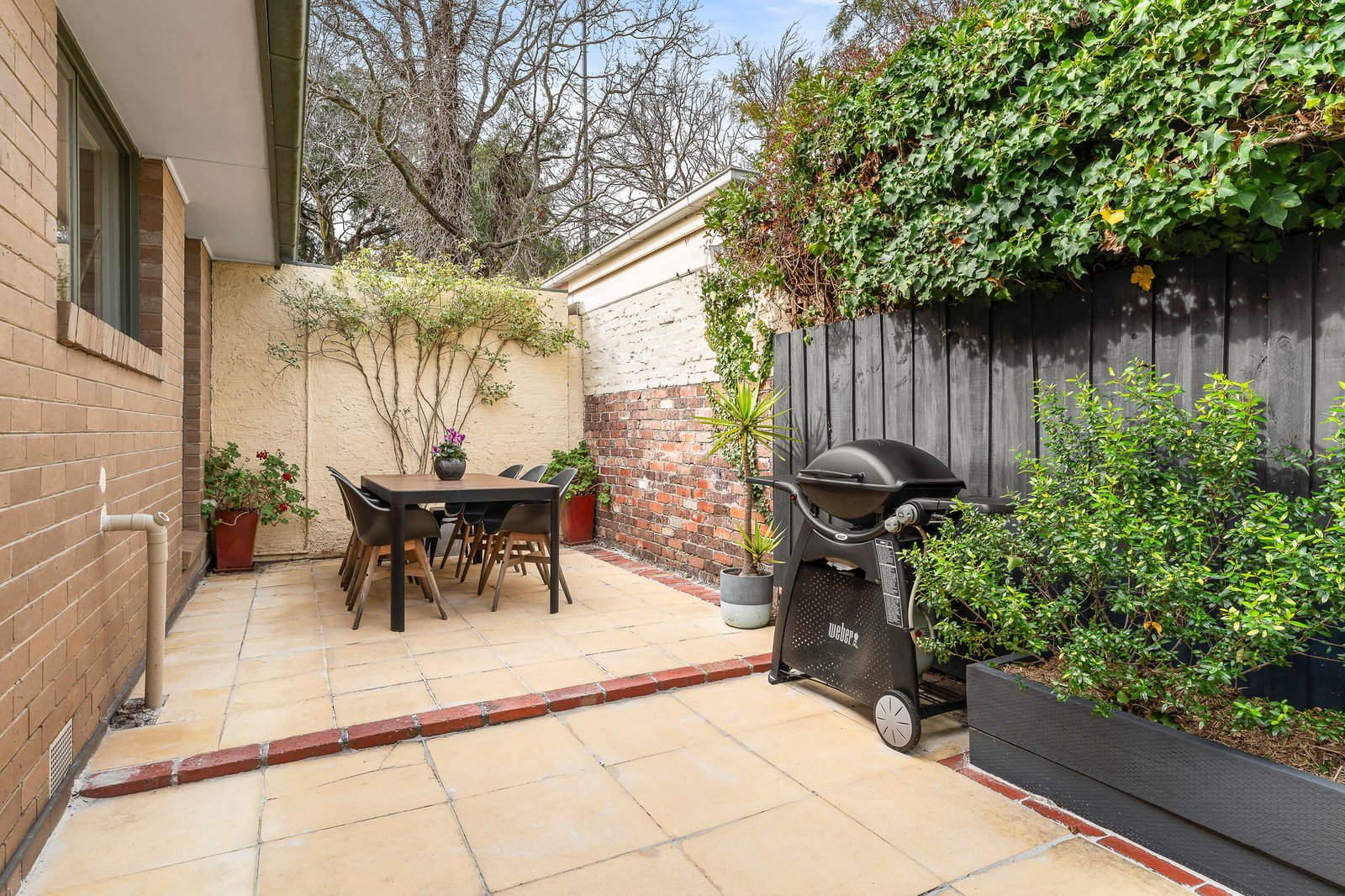 2/9 Rowell Avenue, Camberwell, 3124
