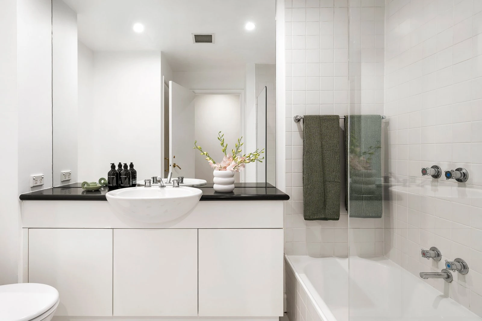 29/2 Wellington Crescent, East Melbourne, 3002