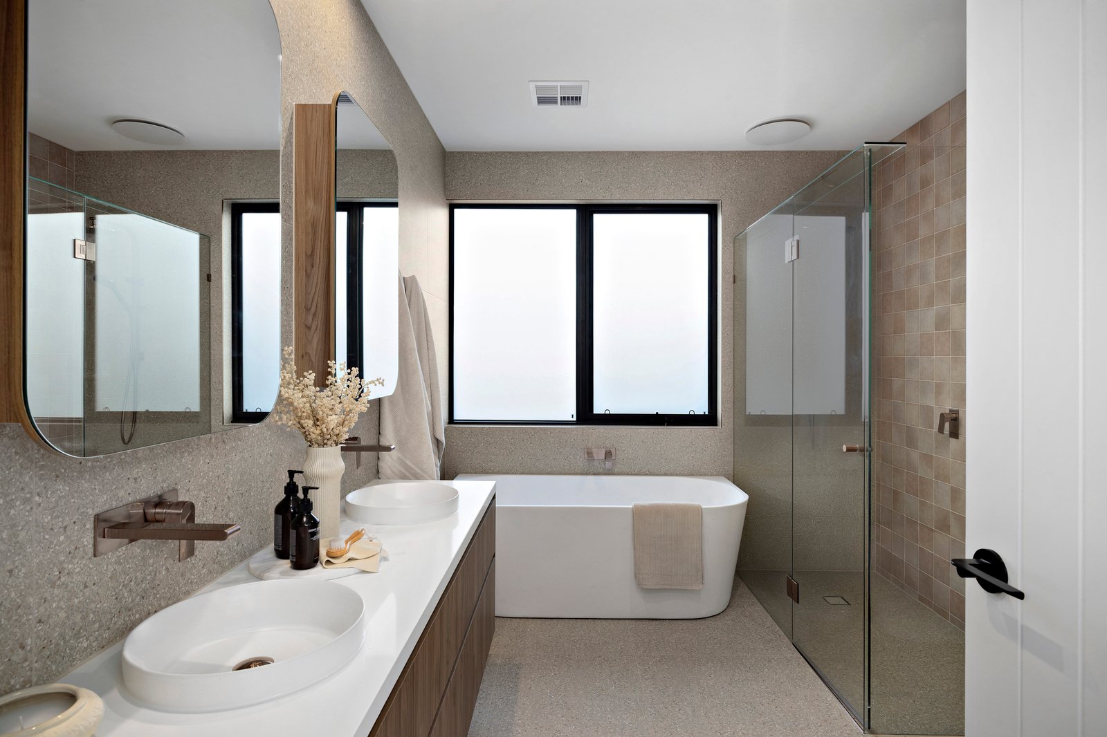 2A Fulton Avenue, Mornington, 3931