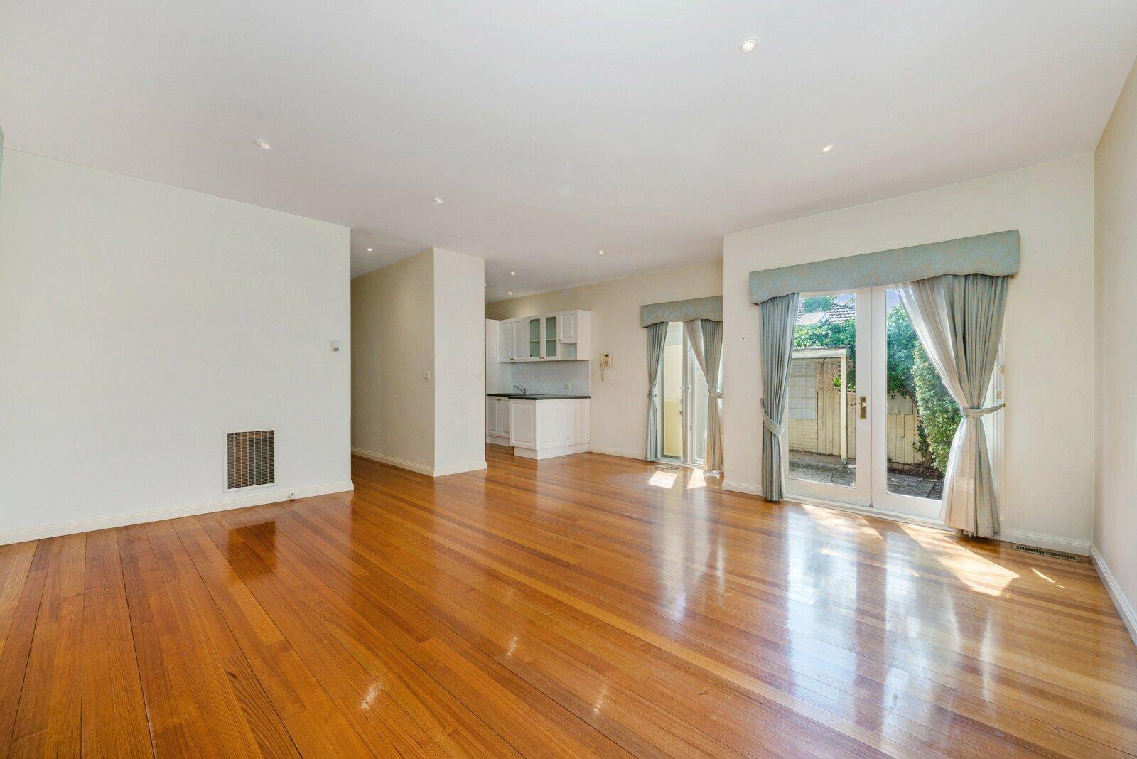 2A Woodlands Avenue, Kew East, 3102