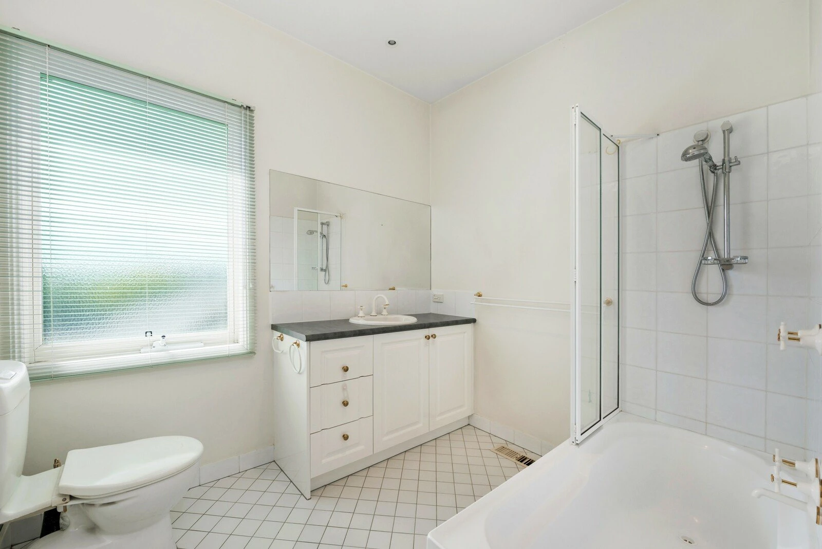 2A Woodlands Avenue, Kew East, 3102