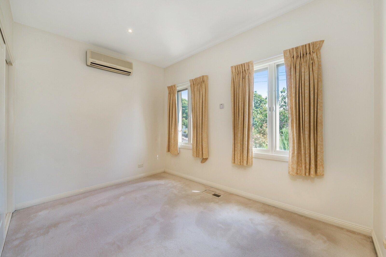 2A Woodlands Avenue, Kew East, 3102