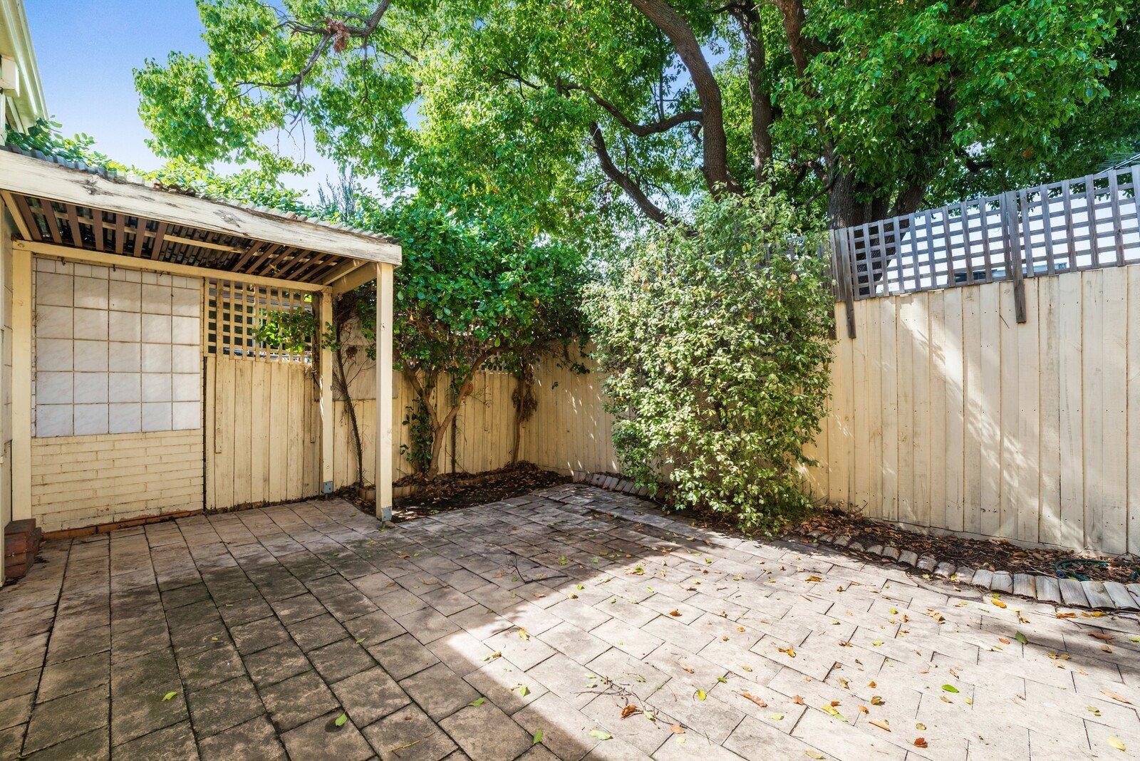 2A Woodlands Avenue, Kew East, 3102