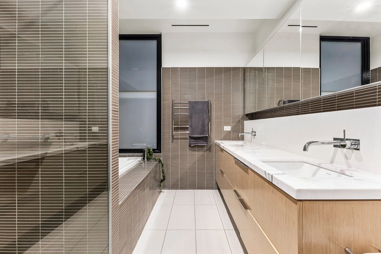 3 Holly Lane, Kew, 3101