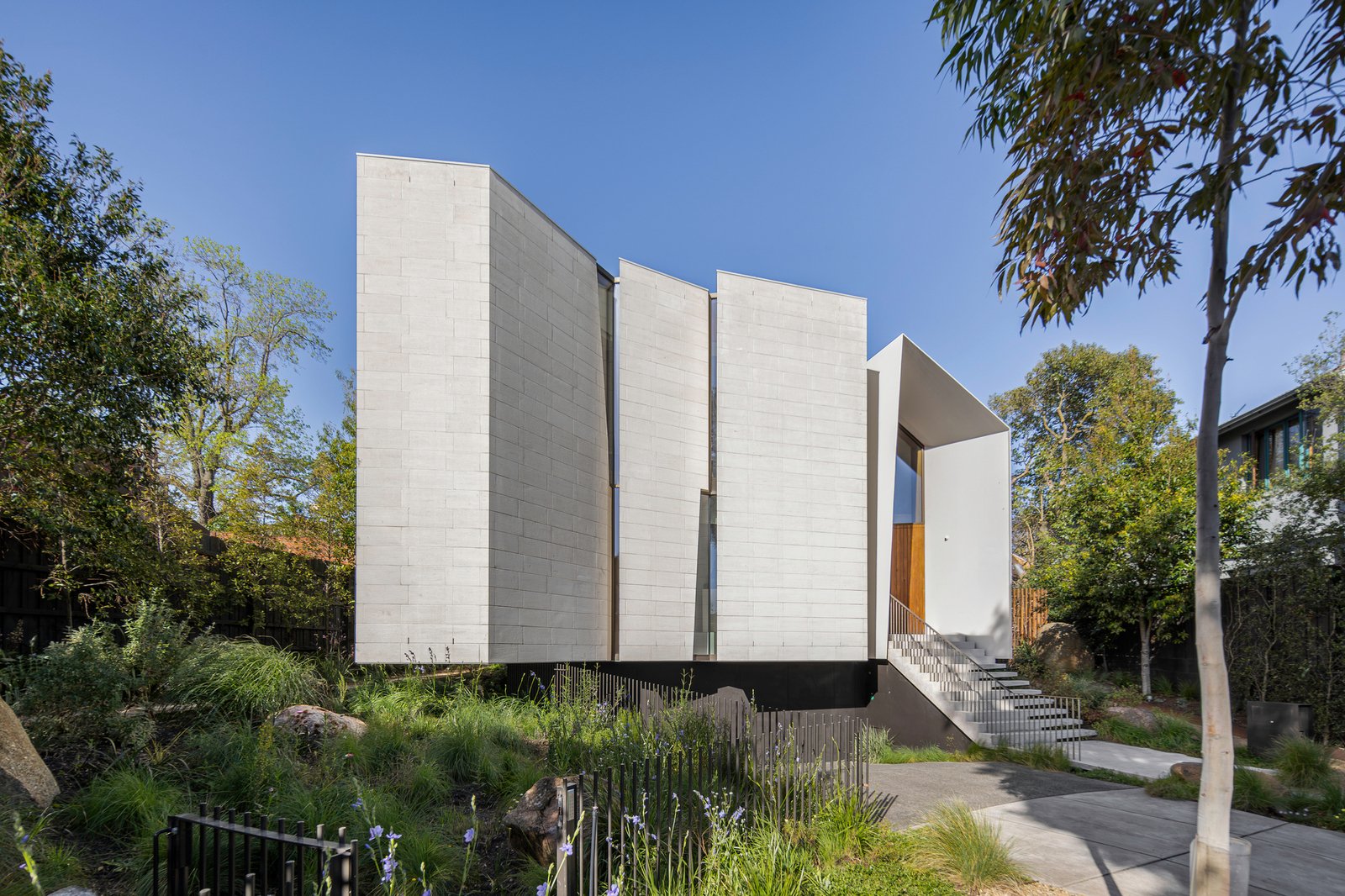 3 Leighton Court, Toorak, 3142