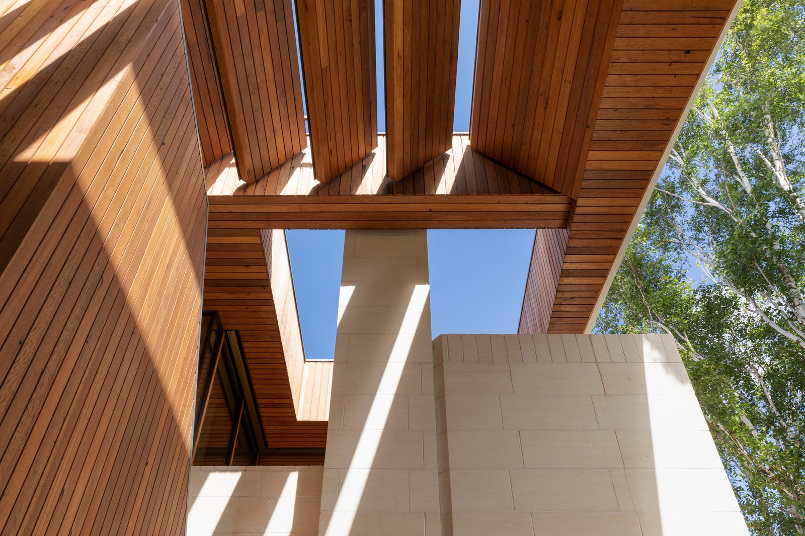 3 Leighton Court, Toorak, 3142