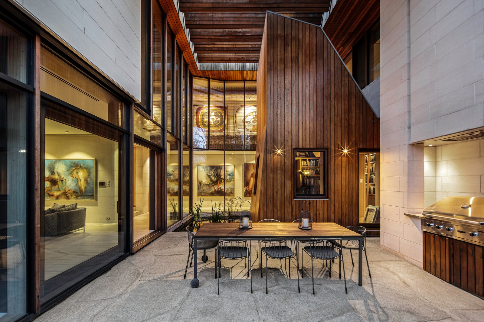 3 Leighton Court, Toorak, 3142