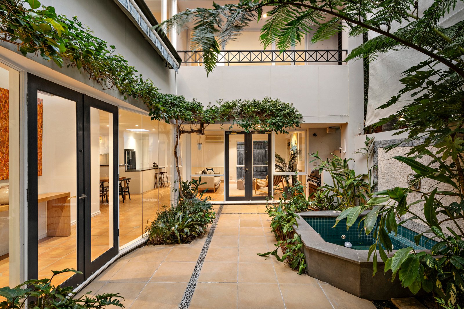 3 Mitford Place, St Kilda, 3182