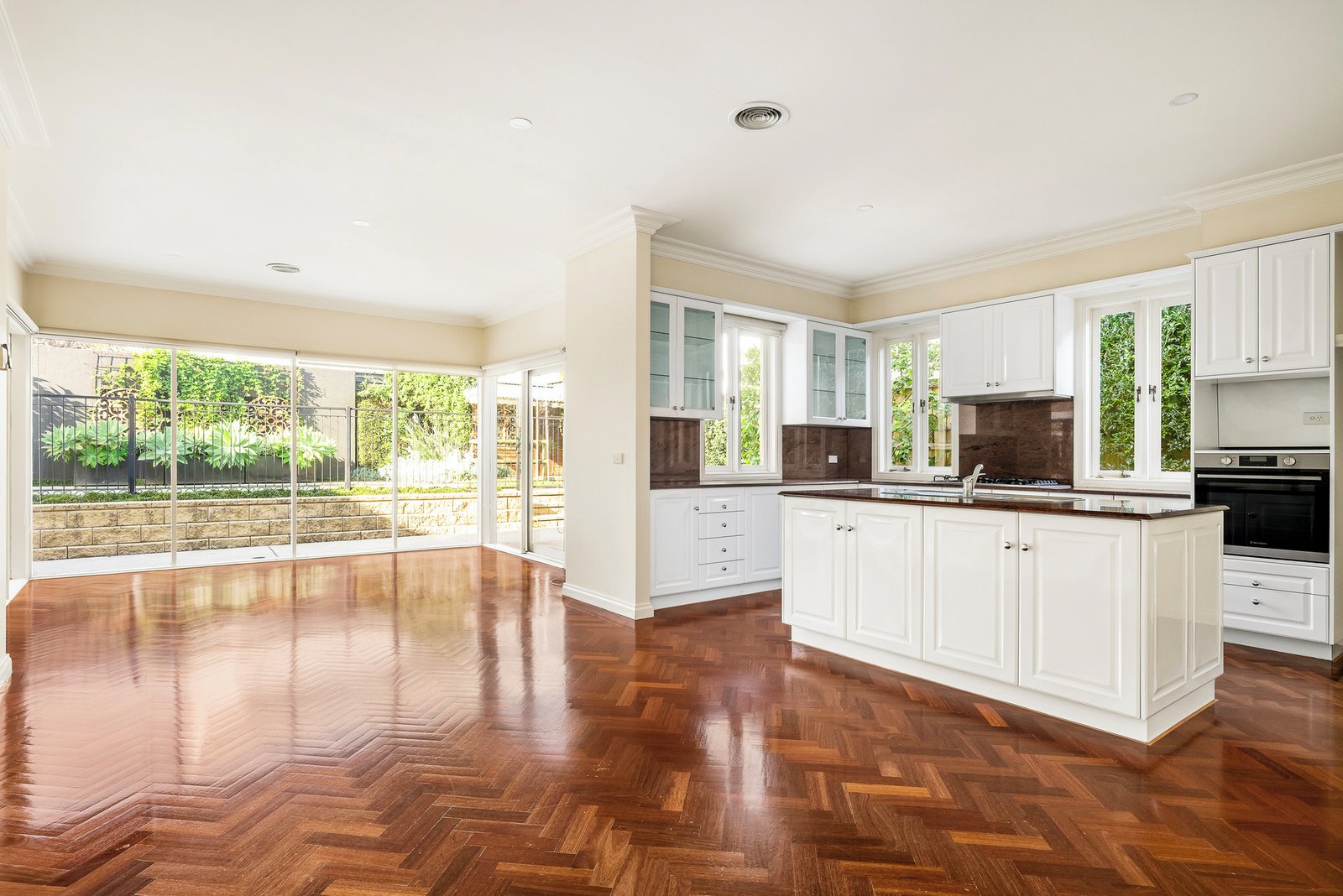 30 Deakin Street North, Hampton, 3188