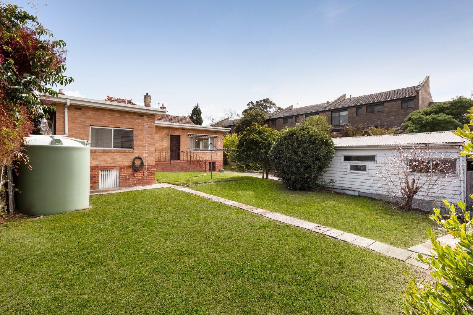 30 Ridgeway Avenue, Kew, 3101