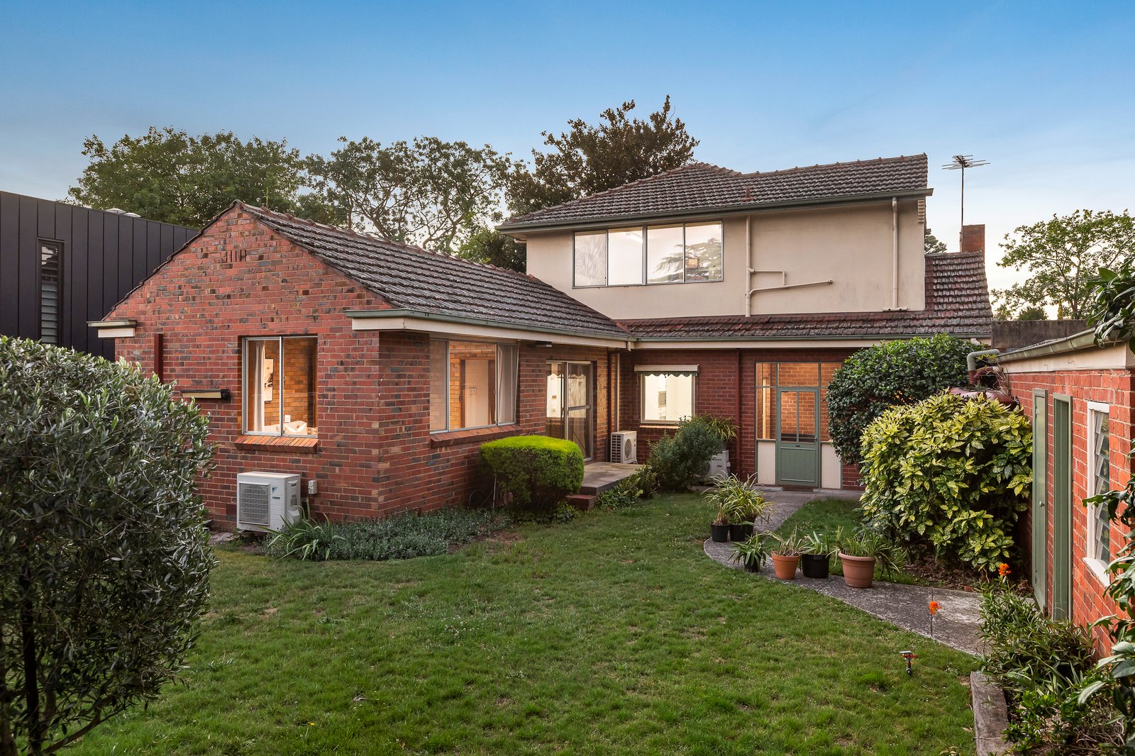30 Rubens Grove, Canterbury, 3126