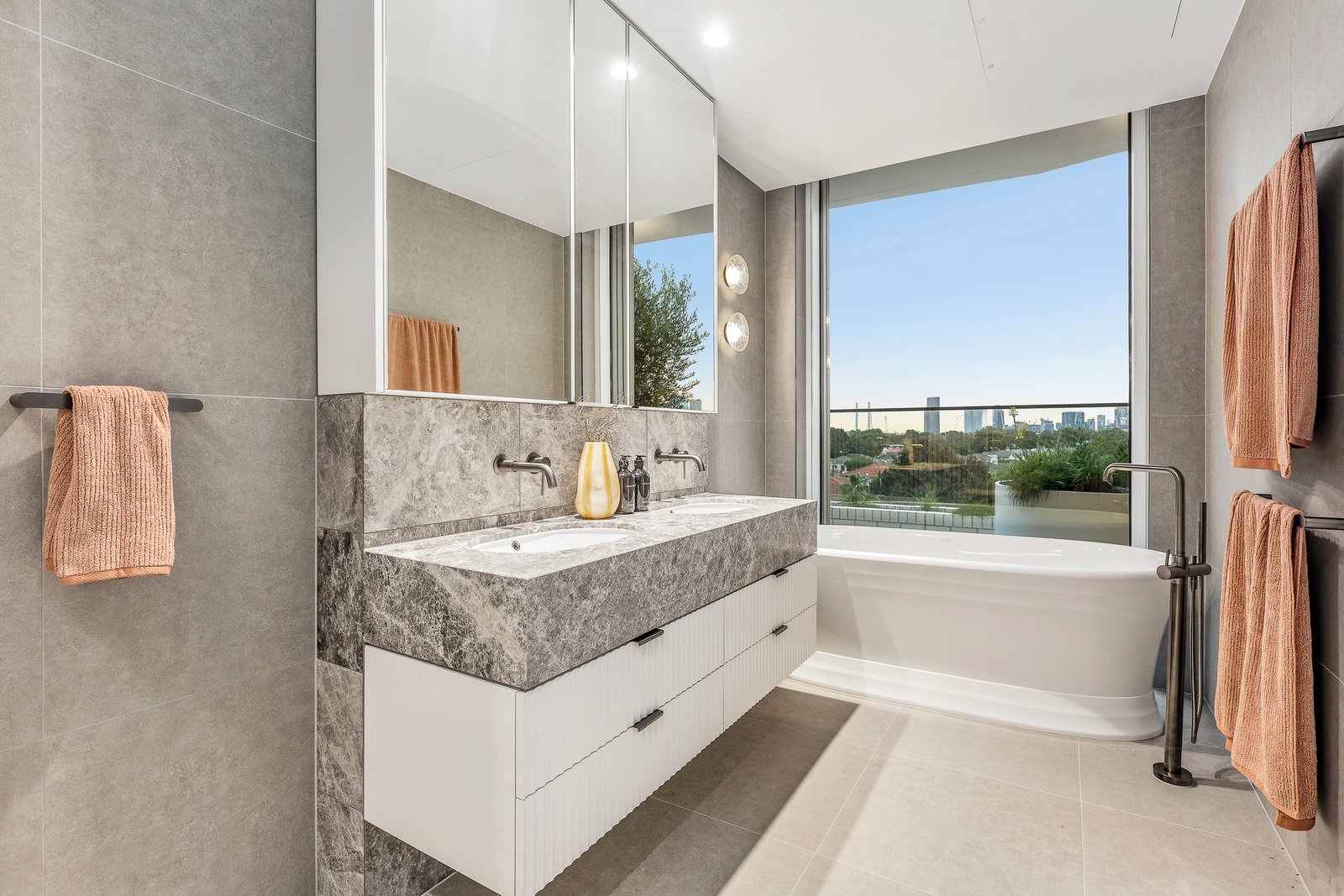 302/103 Beach Street, Port Melbourne, 3207