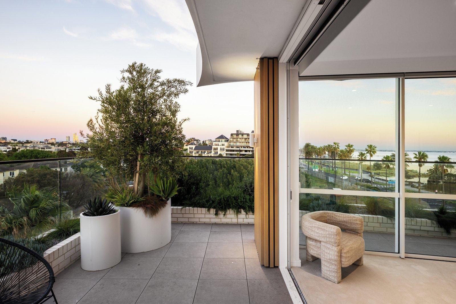 302/103 Beach Street, Port Melbourne, 3207