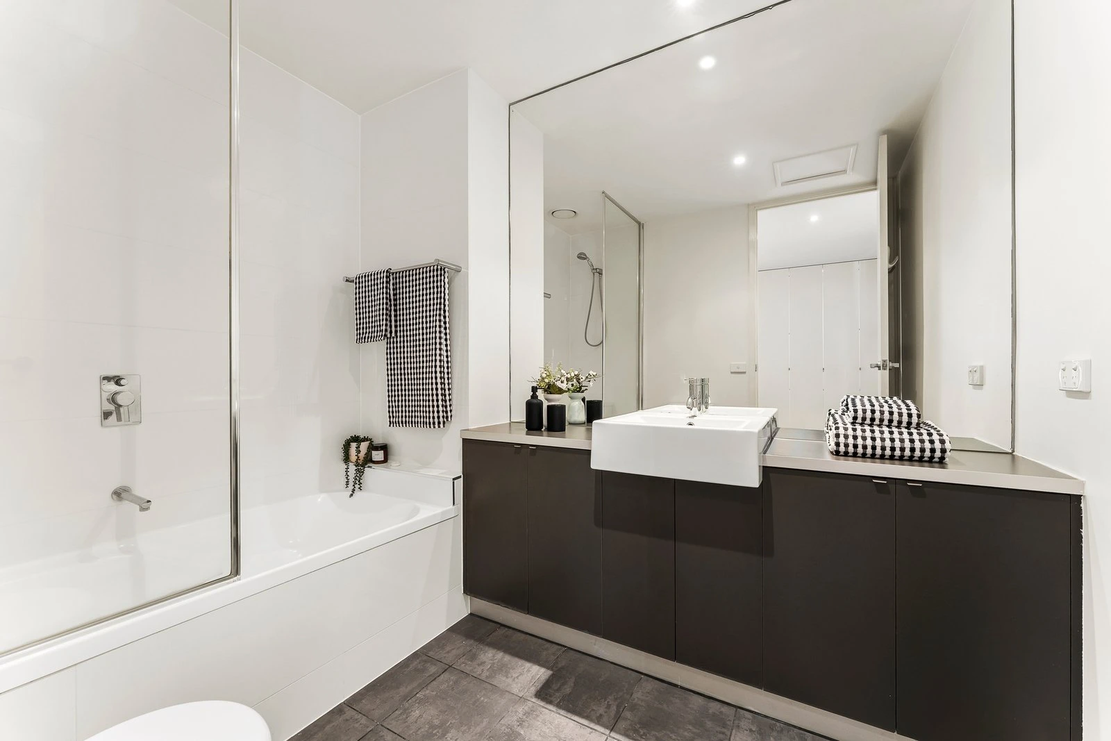 304/151 Burwood Road, Hawthorn, 3122