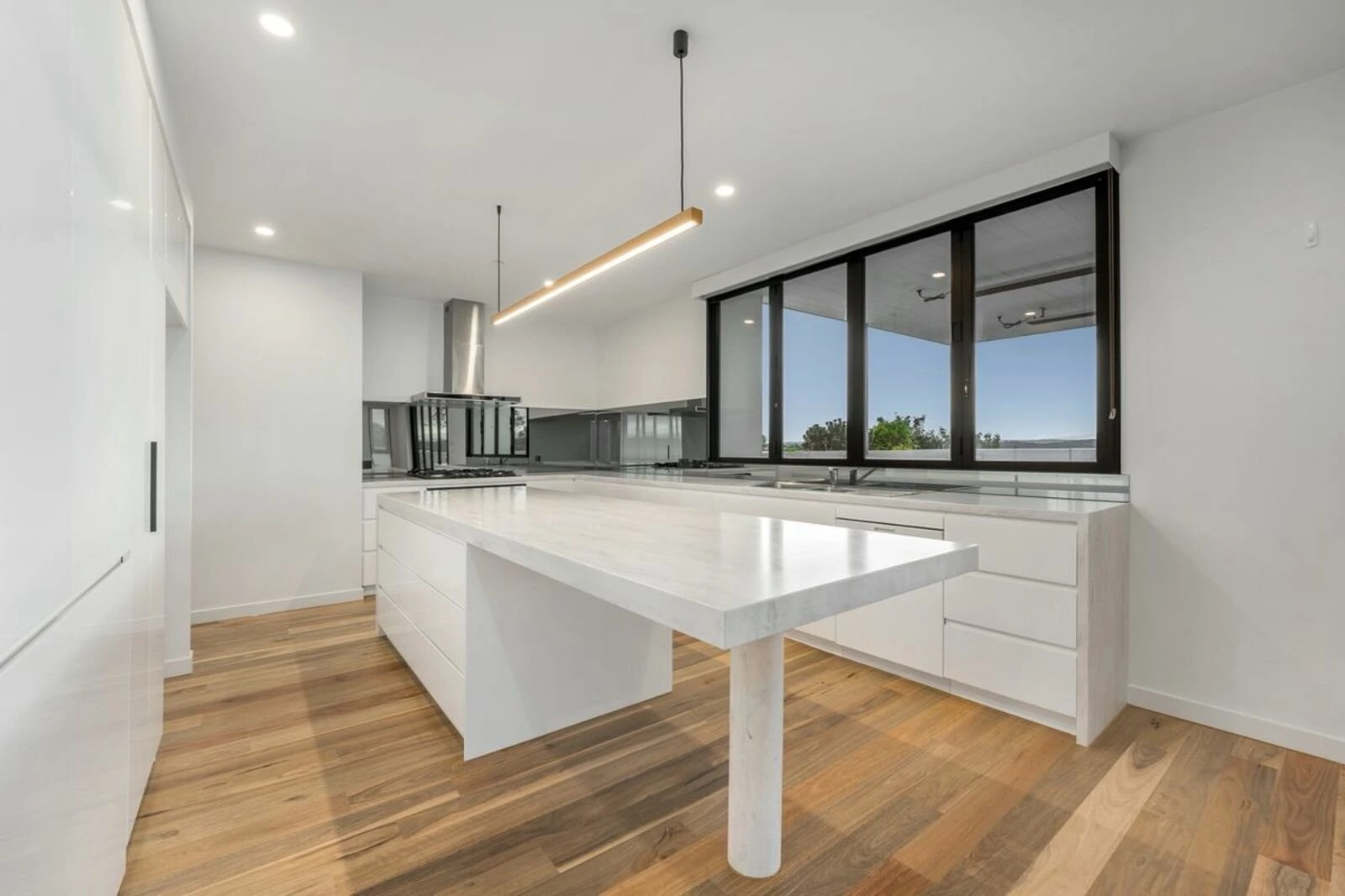 306/1 Red Hill Terrace, Doncaster East, 3109