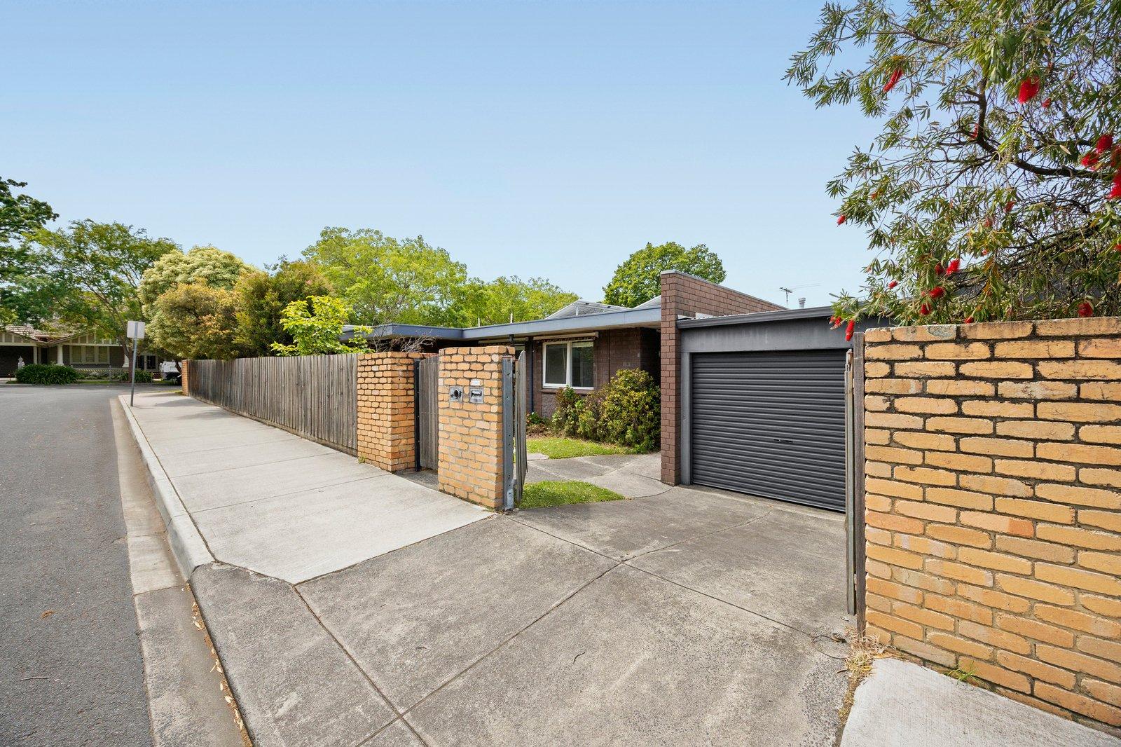 31 Grace Street, Mont Albert, 3127