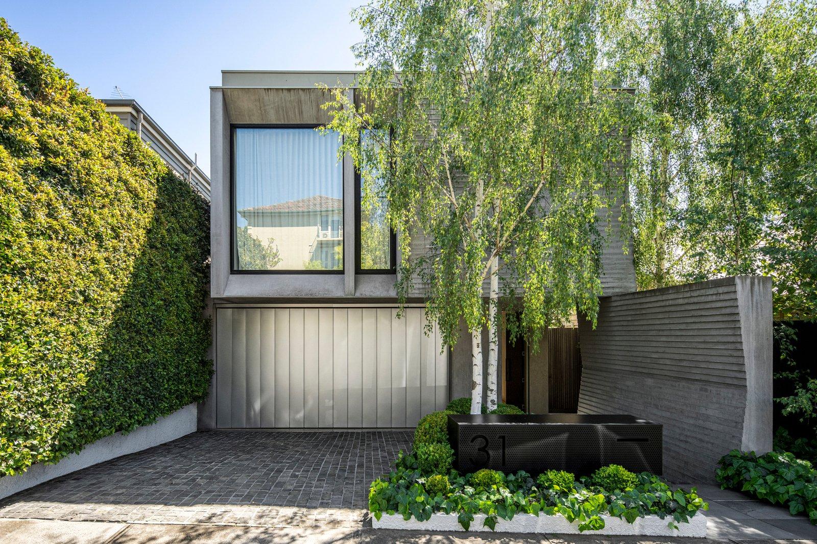 31 Mathoura Road, Toorak, 3142