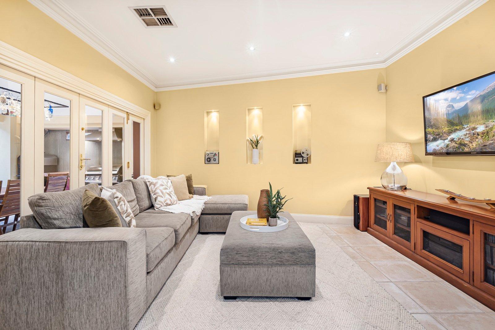 31 Yarra Street, Warrandyte, 3113