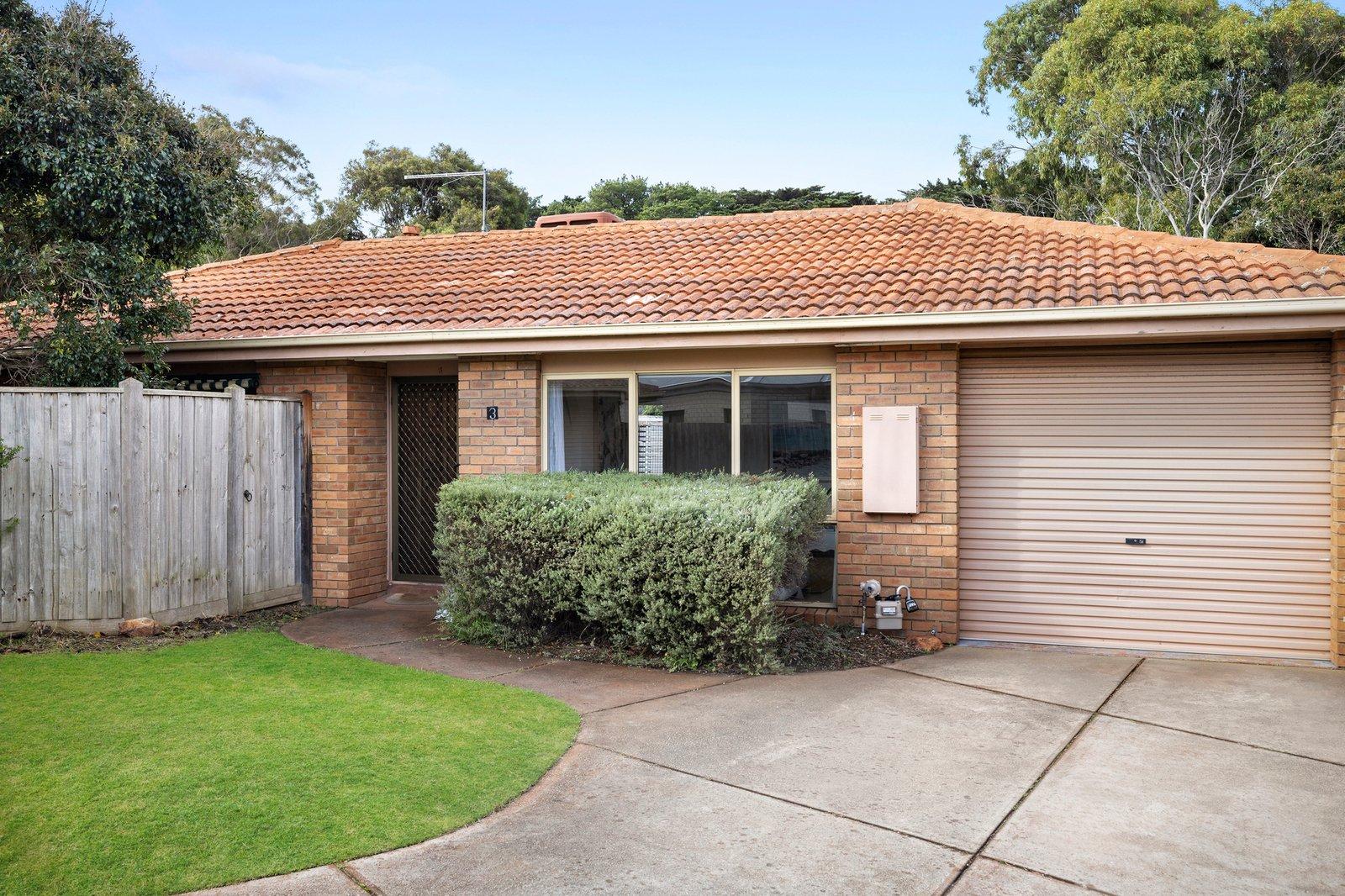 3/111 Beleura Hill Road, Mornington, 3931