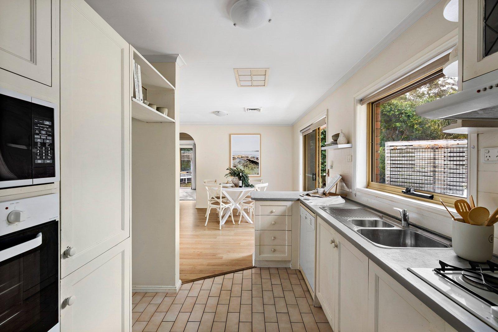 3/111 Beleura Hill Road, Mornington, 3931