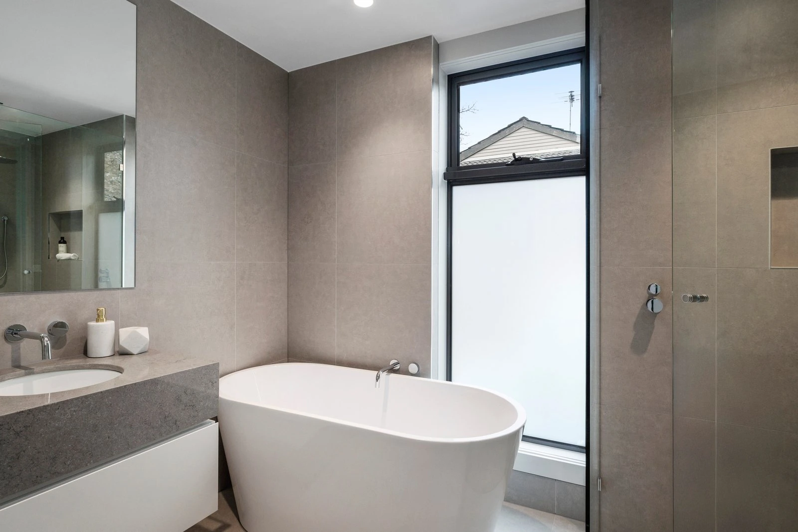 3/128 Milton Parade, Glen Iris, 3146