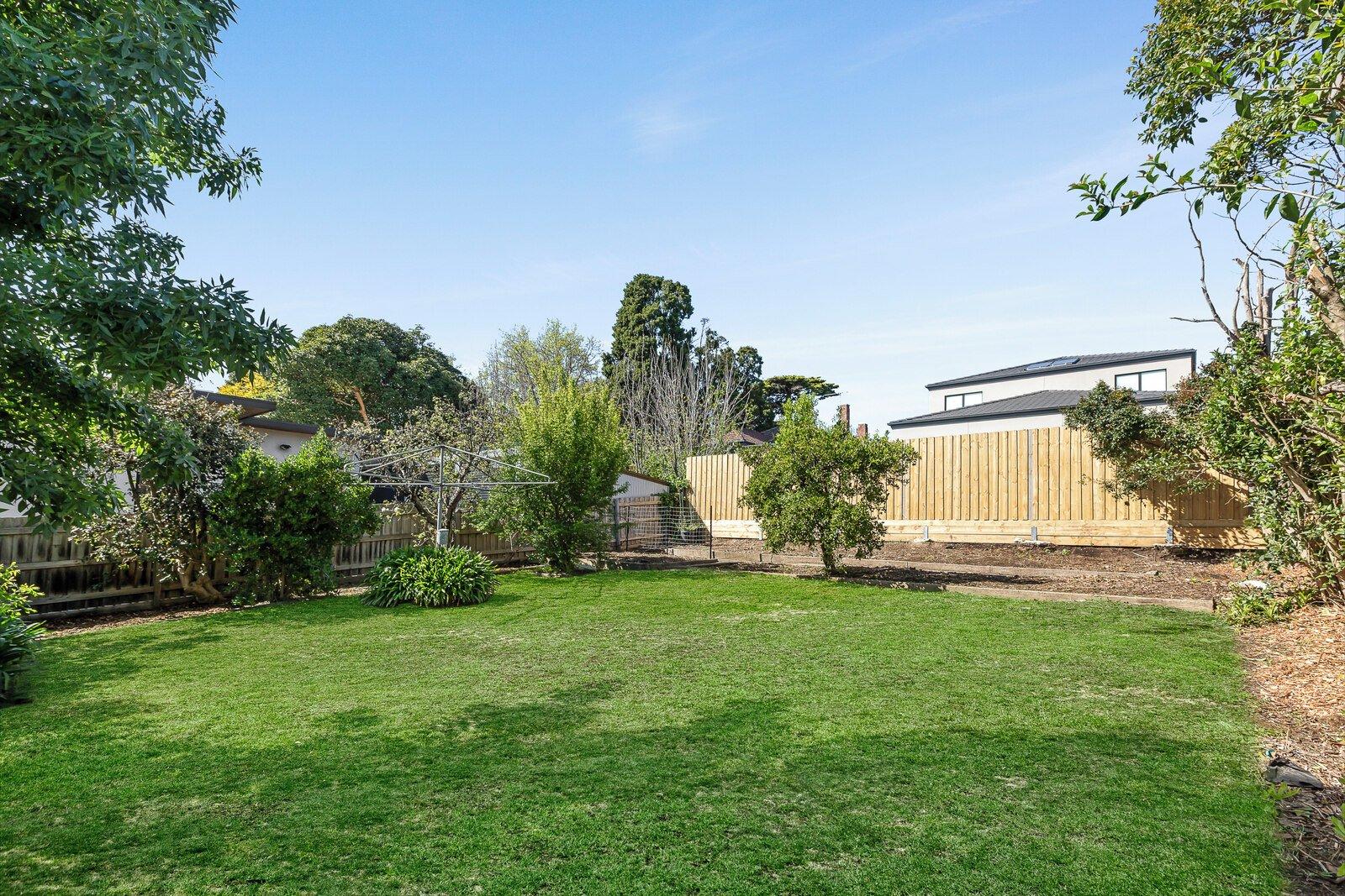 32 Kilby Road, Kew East, 3102