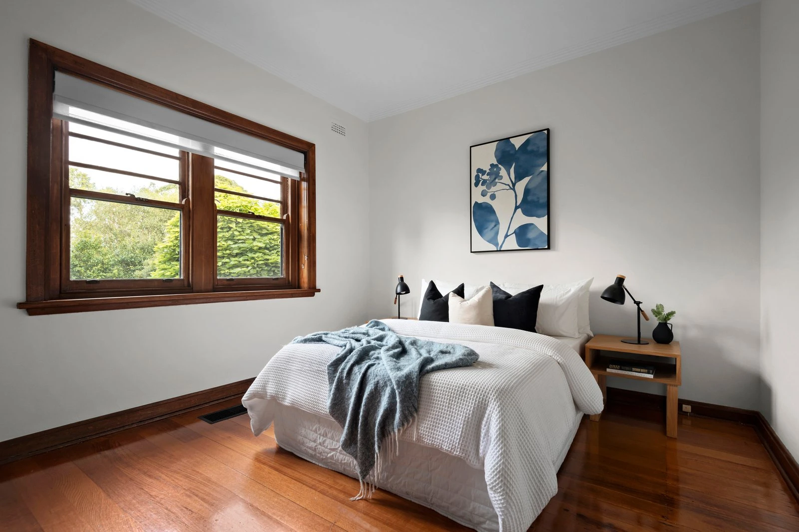 33 Cairnes Crescent, Malvern East, 3145