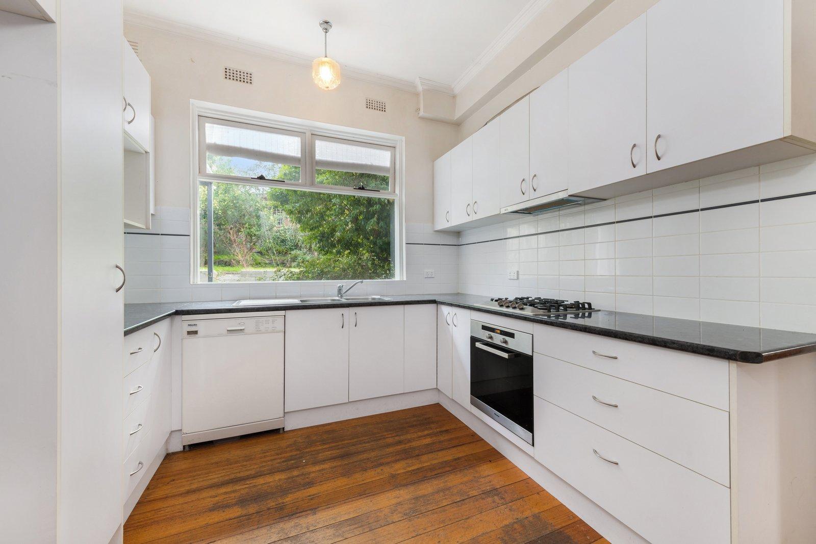 33 Heather Grove, Kew, 3101
