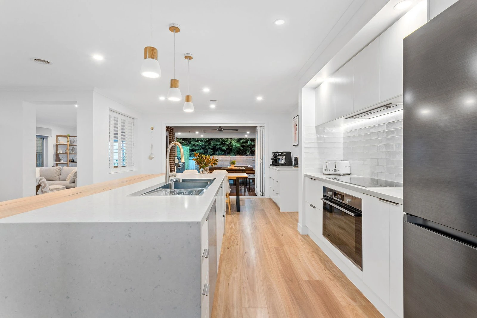 33 Trafalgar Square, Mount Martha, 3934